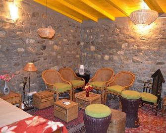 Kafal Resort - Nainital - Lounge