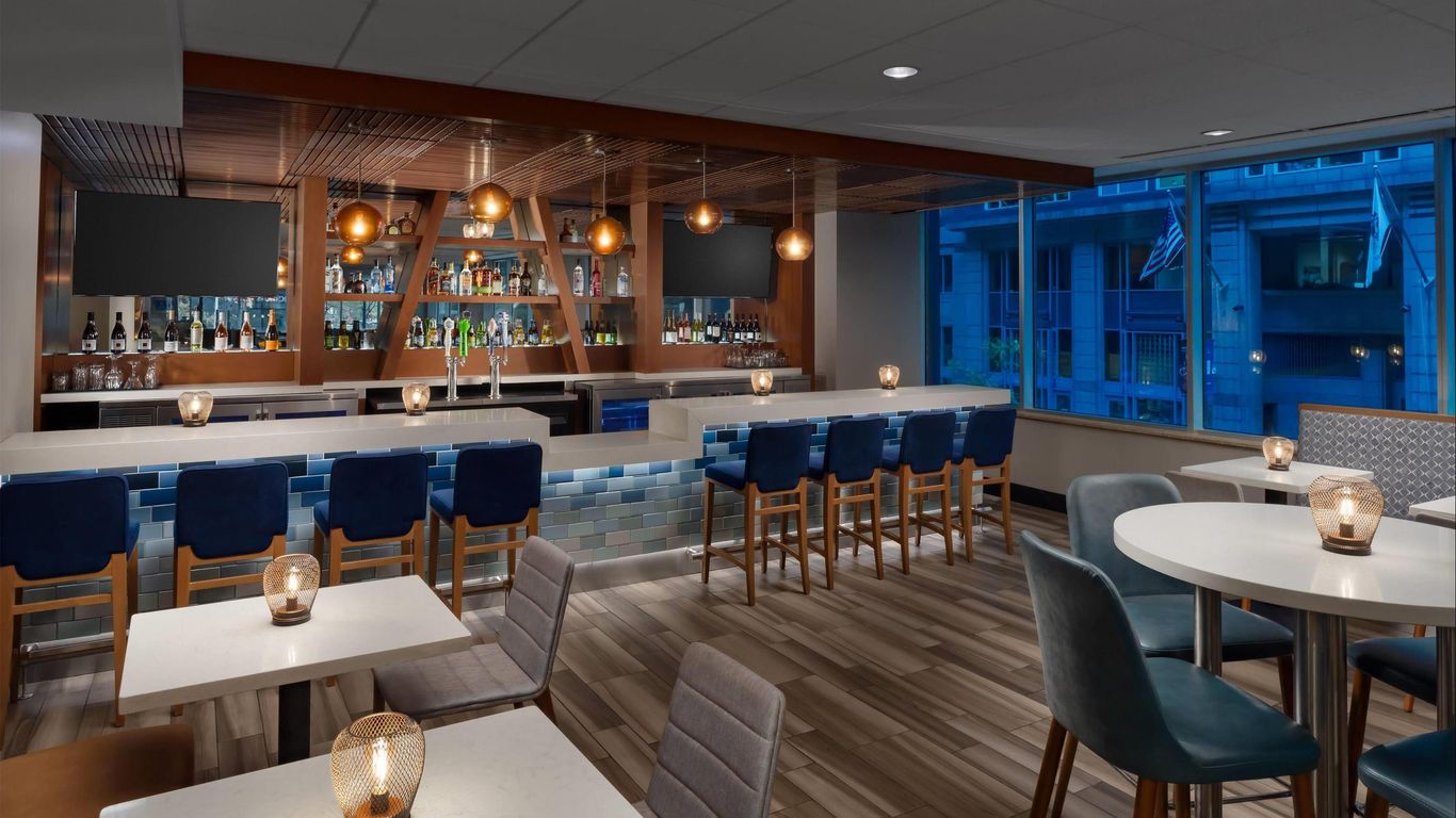 La Quinta Inn & Suites by Wyndham Chicago Downtown