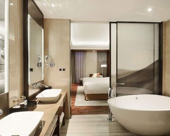 Hualuxe Hotels And Resorts Wuxi Taihu - Wuxi - Baño