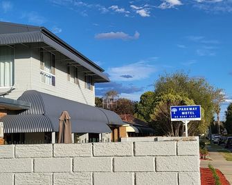 Parkway Motel - Queanbeyan - Bygning