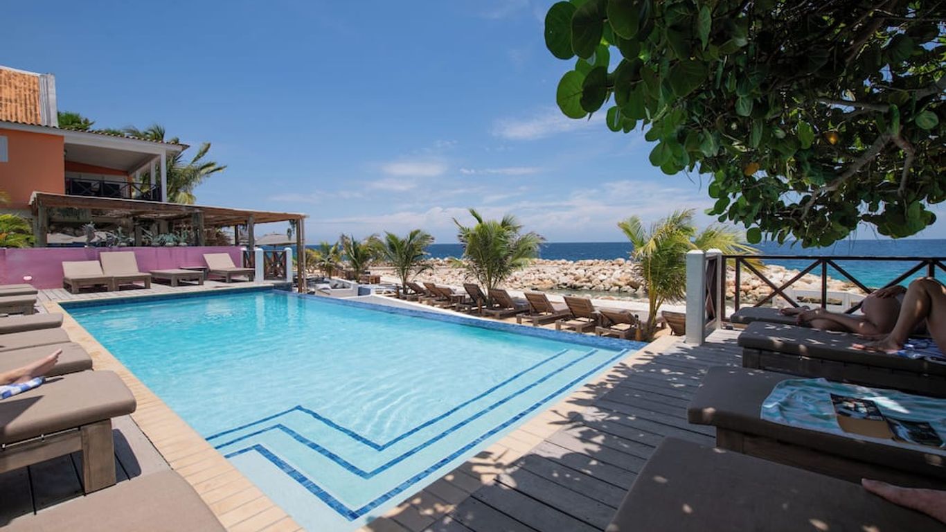 Scuba Lodge & Suites