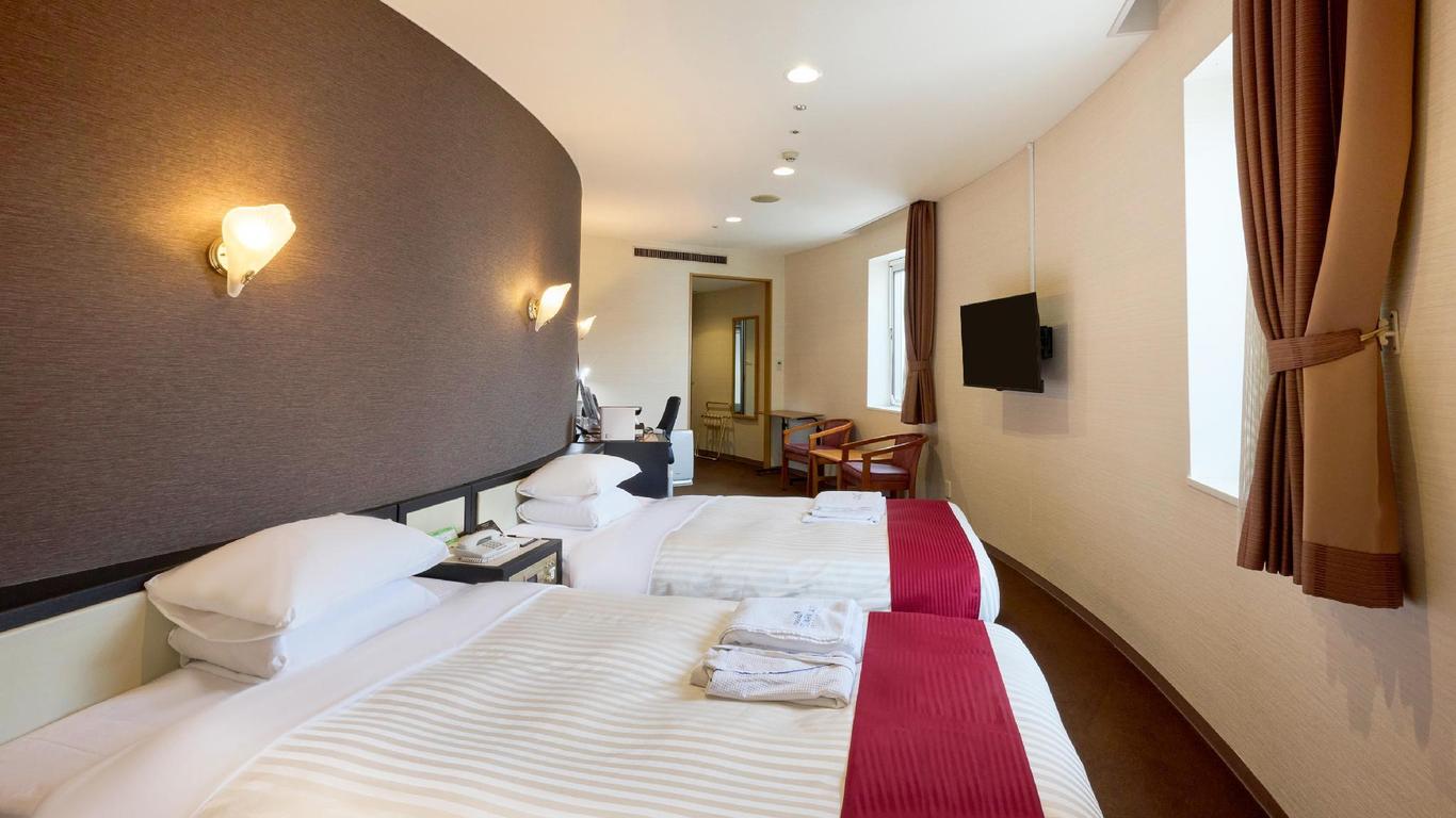 Fukuoka Sunpalace Hotel & Hall