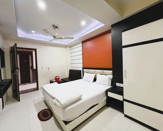 Hotel Big Boss New Digha - Digha - Спальня