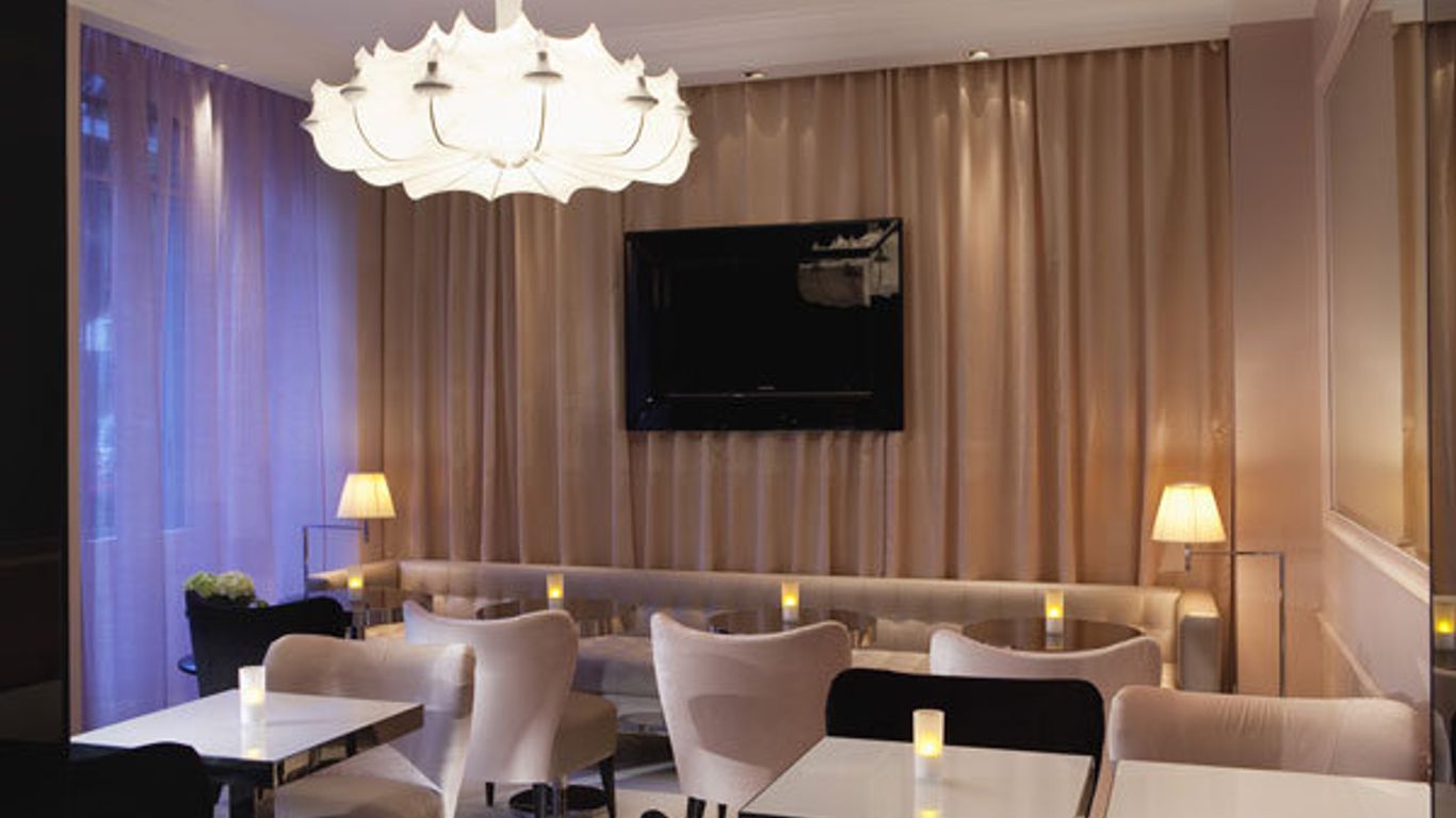 First Hotel Paris Tour Eiffel