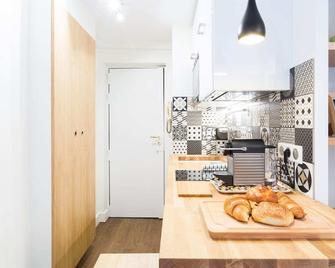 GuestReady-Designer Studio for 2, close to Louvre! - Paryż - Kuchnia