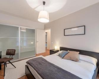 Il Parco Apartments - Marina di Massa - Sypialnia