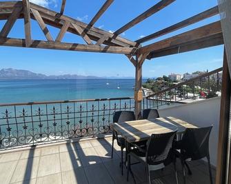 Veziroglu Apart - Datça - Balcony