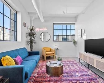 Cozysuites | Modern 1br, Downtown Pittsburgh - Pittsburgh - Sala de estar