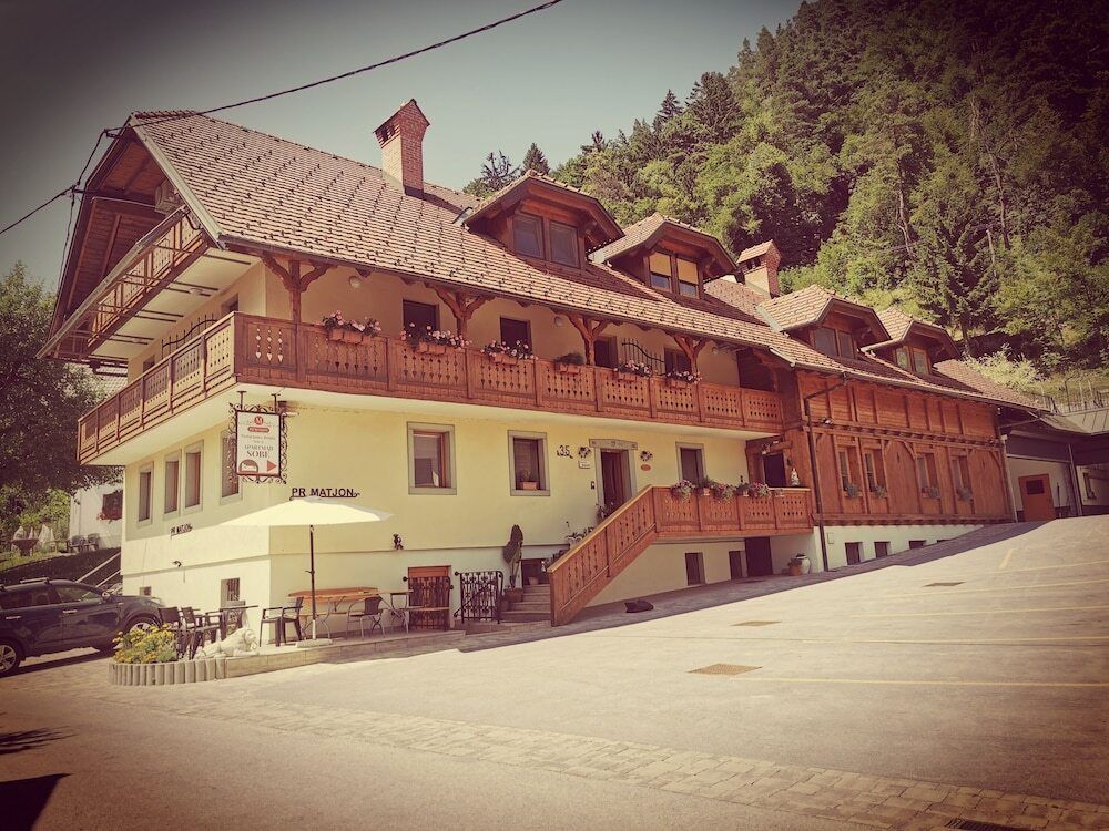 برماتيون - بنسيون