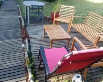 Pounette, appartement T3 centre / thermes Luxeuil - Luxeuil-les-Bains - Binnenhof