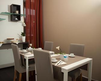 Da Molly - Castel di Leva - Restaurace