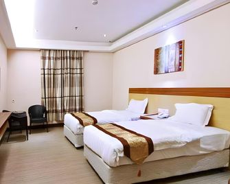 Grand Puncak Lestari Hotel - Pangkal Pinang - Slaapkamer