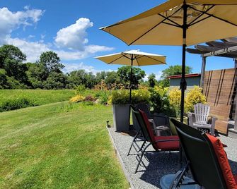 Escape To The Artful Barn W/ Long Weekends Minumum 3 Nite - Little Compton - Patio