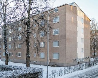 Apartments near Downtown & Sports Center with Free Parking - Lahti - Building
