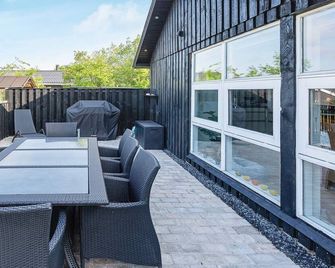 6 Person Holiday Home in Logstor - Løgstør