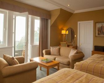 The Old Manor Hotel - Leven - Living room