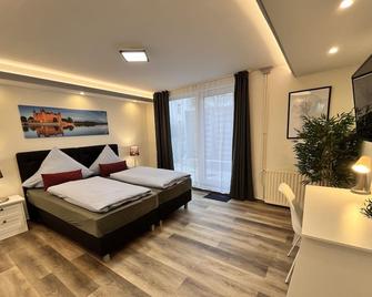 Pension Am Schloss - Schwerin - חדר שינה