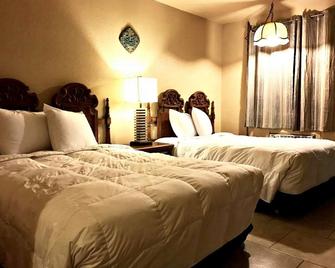 Rio Grande Motel - Williamsburg - Bedroom