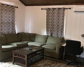 The best house for your vacation. - Long Pond - Sala de estar