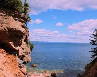 Spectacular Private Beachfront on Bras D'or Lakes, Luxury, Modern, Spacious - Dalem Lake - Beach
