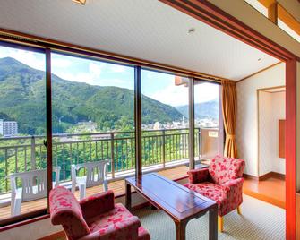 Kinugawa Hotel Mikazuki - Nikkō - Balcony