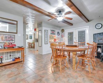 Walk to Atandt Stadium Arlington Home Wi - Arlington - Dining room