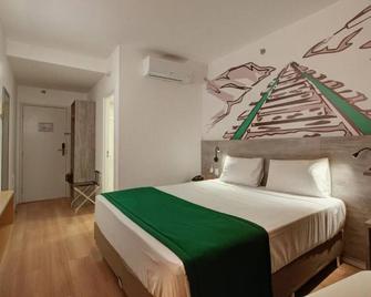 Summit Suites Hotel Cruzeiro - Cruzeiro - Habitación