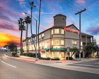 Americas Best Value Inn San Clemente Beach - San Clemente - Gebäude