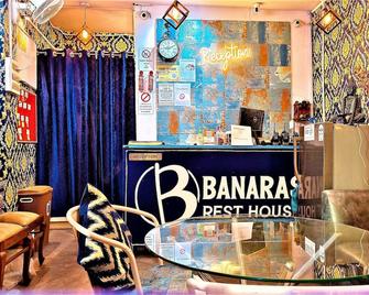 Banaras Rest House - Varanasi - Front desk