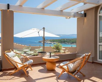Mangia's Sardinia Resort - Santa Teresa Gallura - Balcon