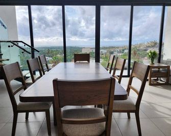Penthouse equipped for 6 people 5 minutes from downtown San Jose del Cabo! - San José del Cabo - Dining room