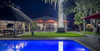 Excellent Guest House - Bellville - Pool