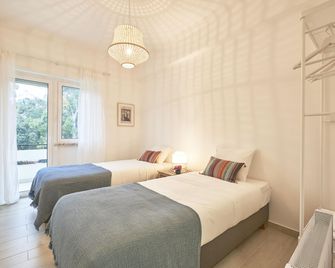 Light Apartment W/ Balcony Apartment by TimeCooler - Lisbon - Bedroom
