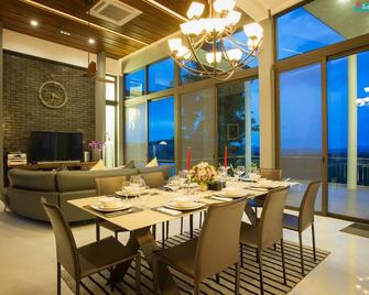 Monte Vista Chalet - Ban Mo Takhian - Dining room