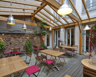 لو جريلون - ستراسبورغ - شرفة مرصوفة