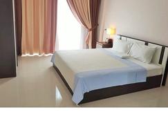 Our Villa located near the mountain and not far from Hatyai city.Enjoy FRESH AIR - Hat Yai - Bedroom