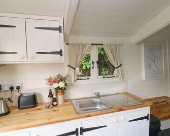 Hazel Nook - Narberth - Kitchen
