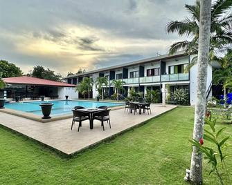 Private Apartment with Big swimming pool - Dauis - Pool