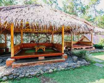 Bukit Alamanda Resort - Garut - Patio