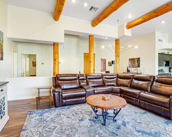 Stargazer Hideaway - Gold Canyon - Lounge