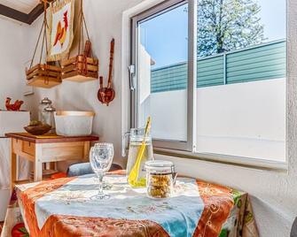 The World of the Moon 1 - Quinta do Conde - Comedor