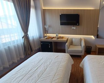 Adia Convention Center Hotel - Pamulang - Bedroom