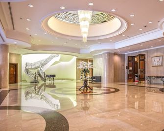 Crowne Plaza Manama (Bahrain) By IHG - Manama - Lobby