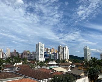 Pé na areia canto do forte II - Praia Grande - Gebäude