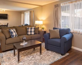 Thunderbird Resort 1bedroom - Sparks - Sala de estar