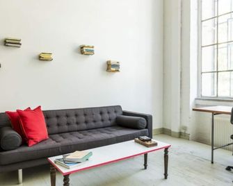 Meisterzimmer - Leipzig - Living room