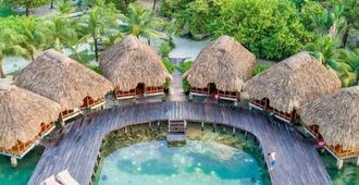 St. George's Caye Resort - Cidade de Belize - Piscina
