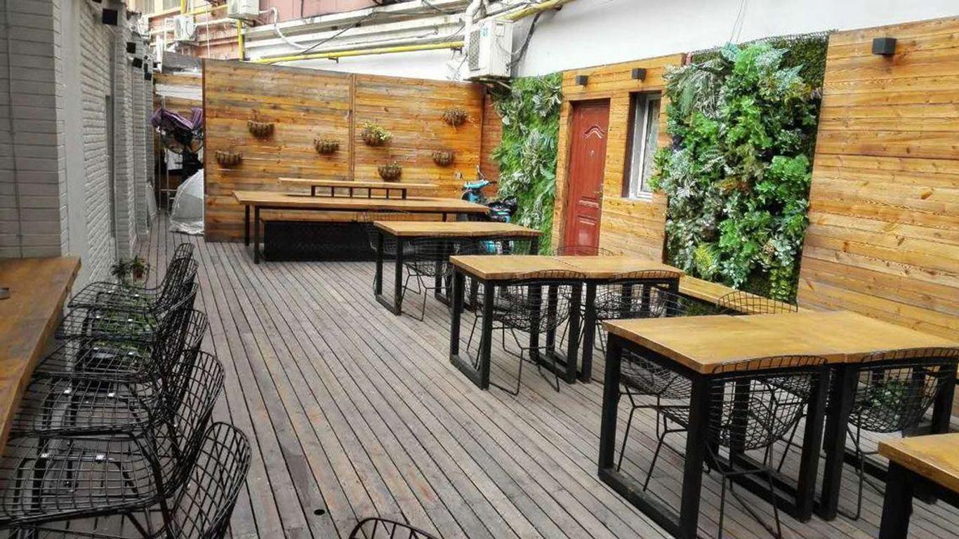 登巴國際連鎖客棧上海旗艦店