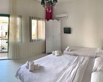 Meydan Dazur Alacati - Cesme - Bedroom