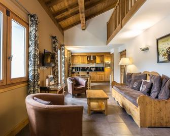 Résidence & Spa Vallorcine Mont Blanc - Vallorcine - Sala de estar